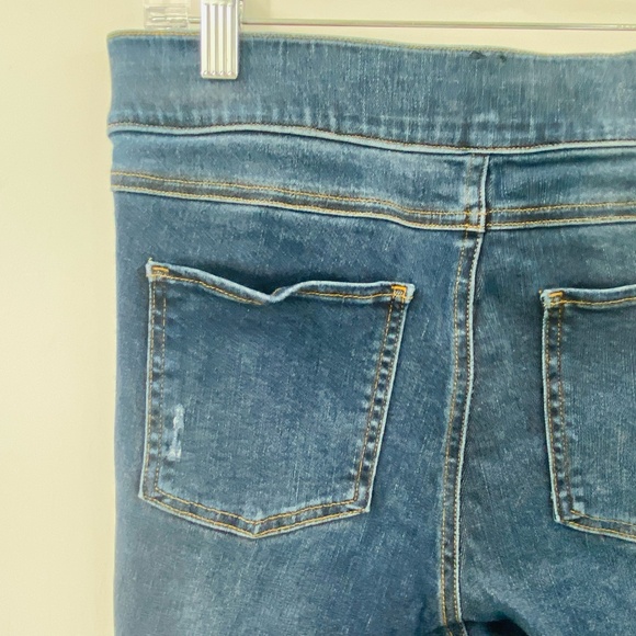 Spanx High Waisted Distressed Ankle Skinny Jeans Size Medium - Picture 5 of 7